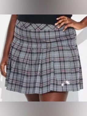 Beetlejuice plaid pleated skirt